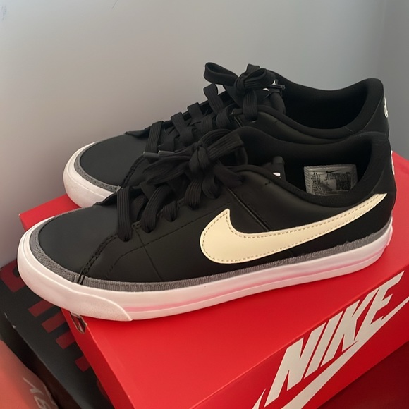 Nike Court Legacy - Picture 2 of 4